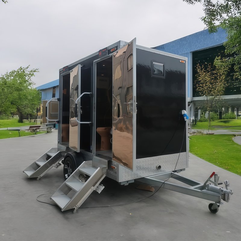 High Quality Outdoor Portable Bathroom Units with Mobile Toilets Trailer for Camping Adventures