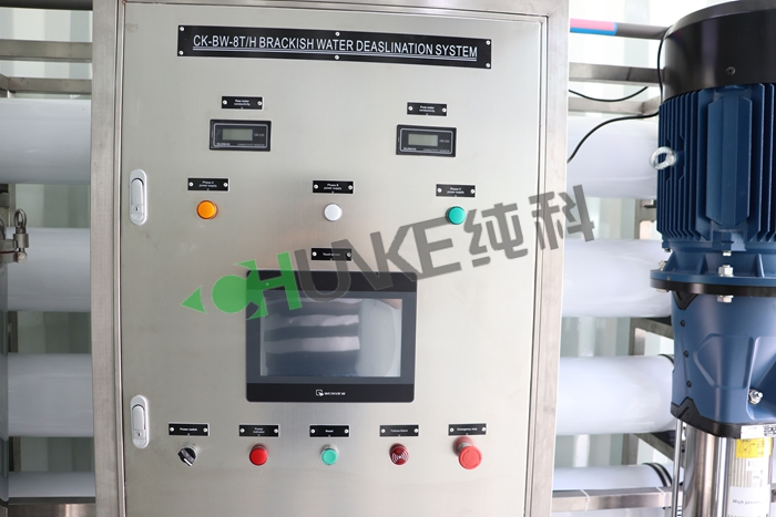 Portable Container Reverse Osmosis Plant Mobile RO Sea Water Containerized Seawater 8t/H Desalination Plant / System / Equipment