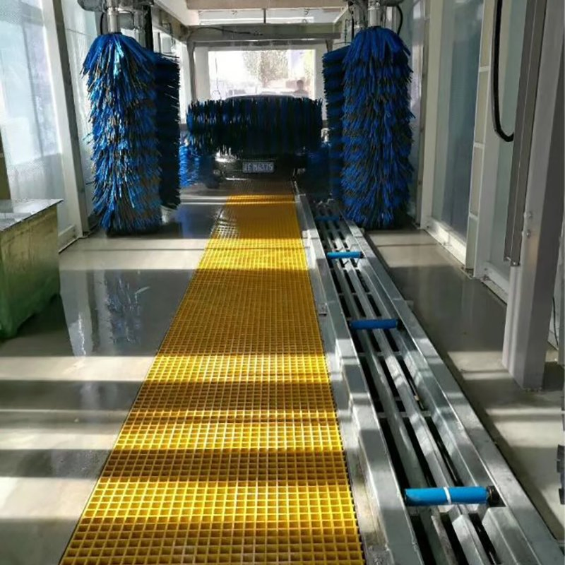 Fully automatic tunnel car cleaning system with belt conveyer and chassis wash 9 cleaning brushes