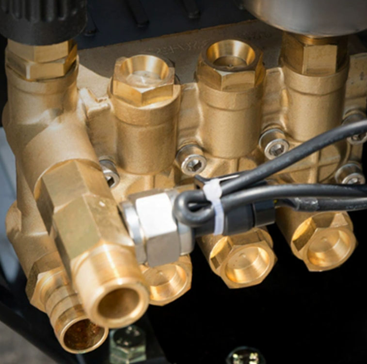 300bar High Pressure Car Washing Machine Commercial Mobile Cleaning Machine Gasoline Diesel Washer Equipment (QSF2516)