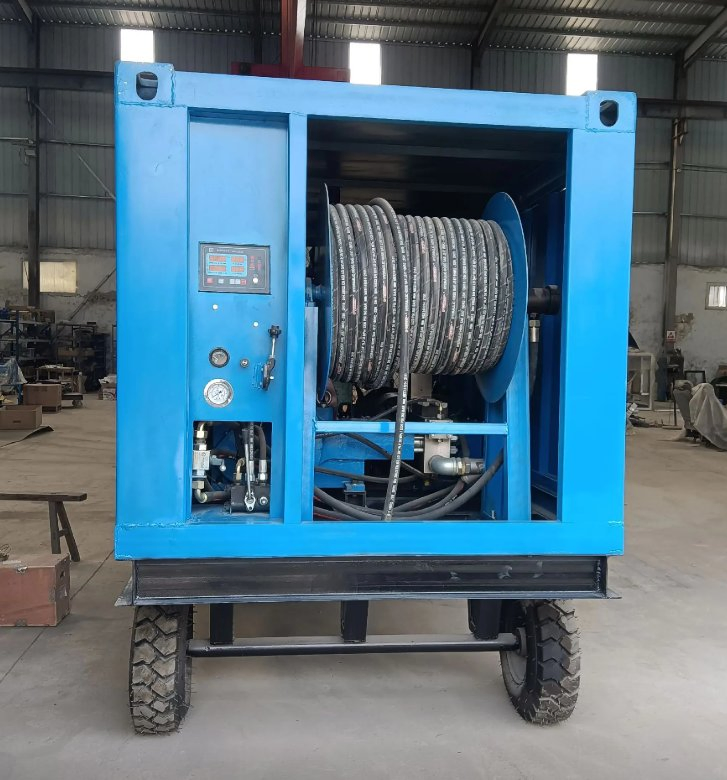 High Pressure 145kw Electric 240bar Triplex Pump Water Jet Machine New Large Sewer Drainage Pipe Cleaning Equipment