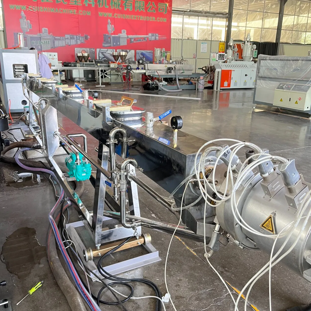 Three-Layer Pert Pipe Extrusion Line High-Speed Floor Heating Pipe Extrusion Production Equipment