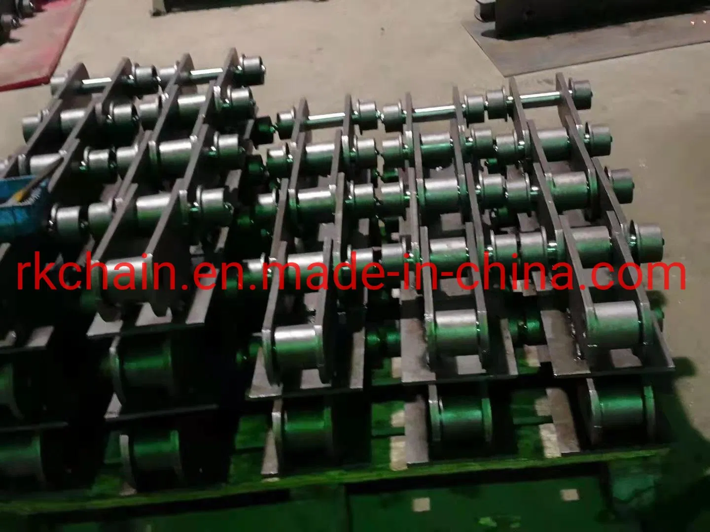 Shaft Drive Roller Chain Conveyor for Industrial Equipment