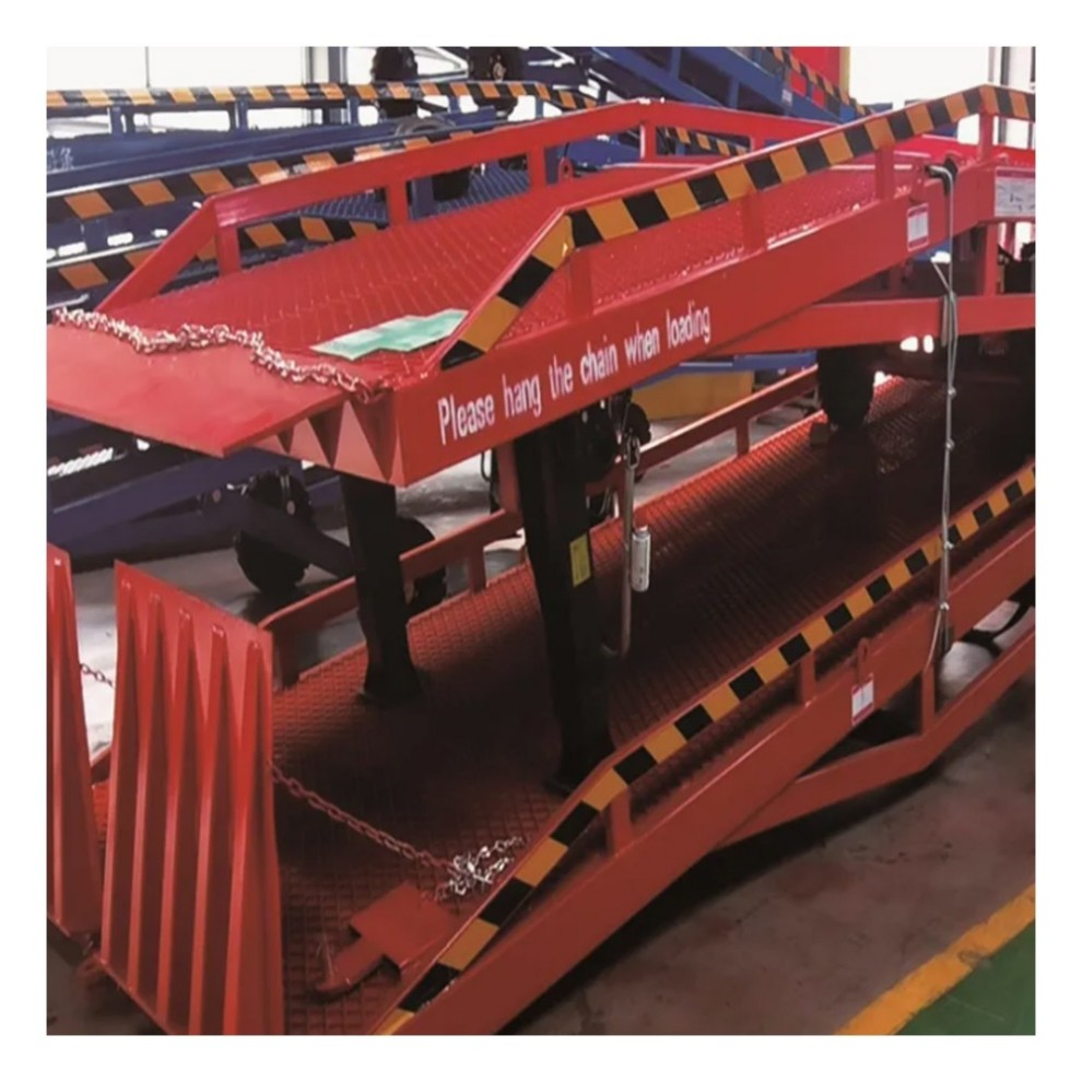 CE ISO Approved 6t 8t 10t 12t 15t Adjustable Mobile Hydraulic Loading Unloading Dock Yard Ramp Boarding Bridge for Sale