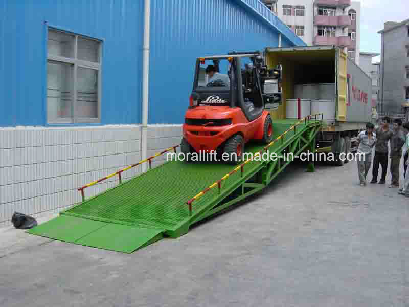 8t Mobile Warehouse Loading Ramp Yard Leveler for Sale