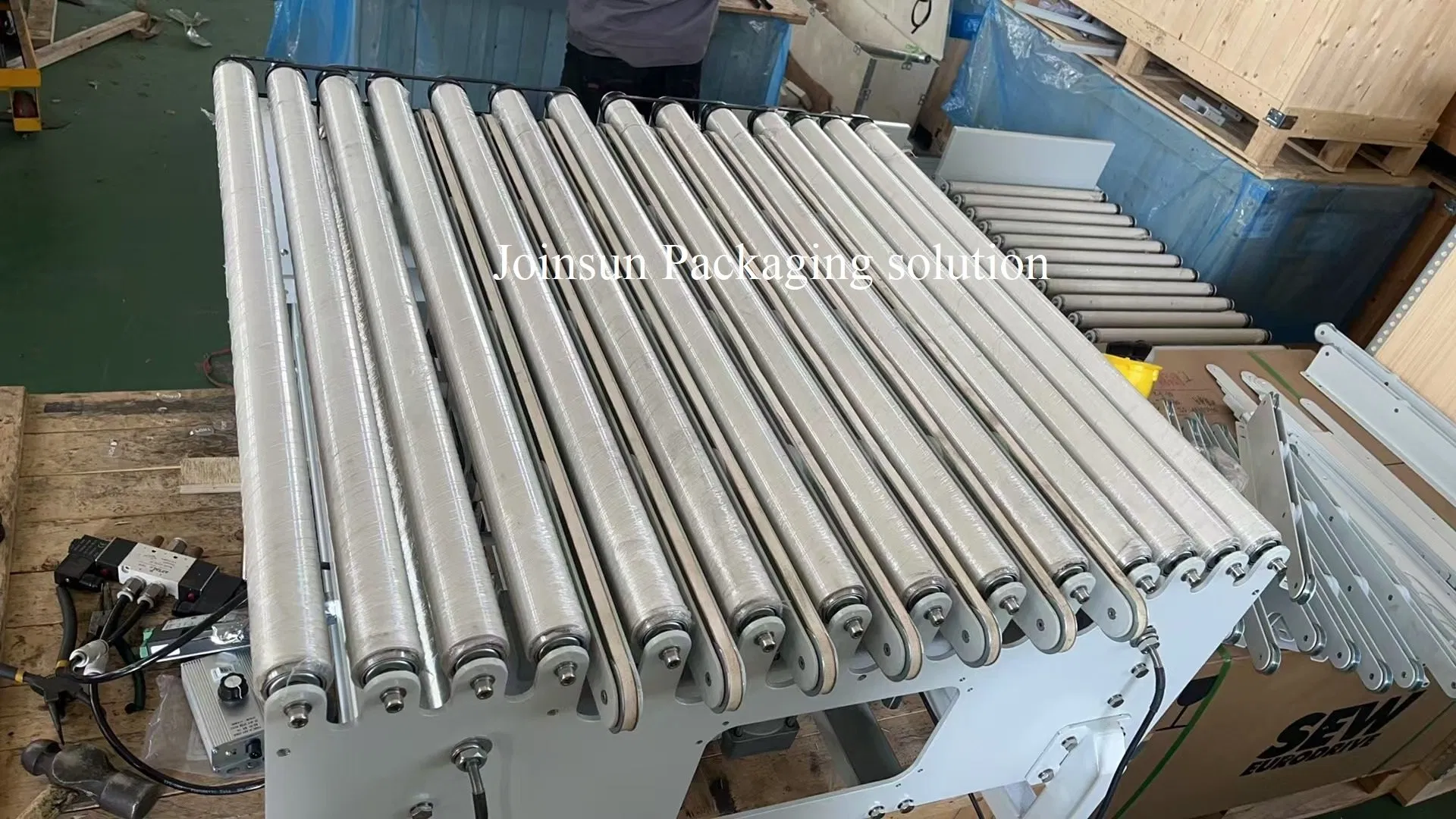 Manufacturer Customized Made Sanitary and Industrial Conveyor Lines Pop-up Transfer Roller Conveyor