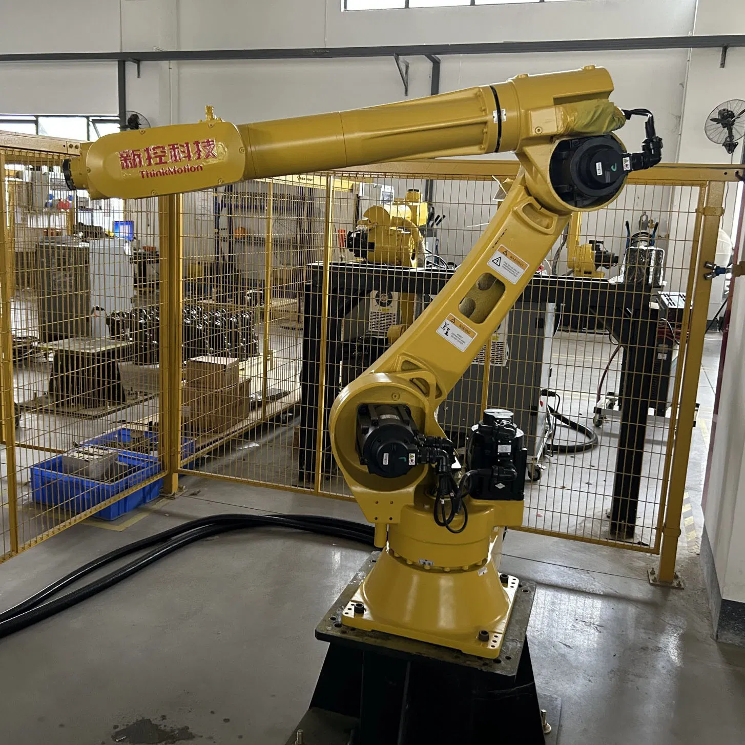 Efficient Material Handling Welding Robot for Versatile Applications