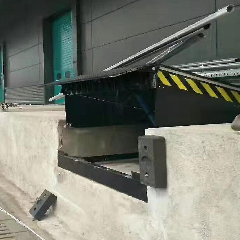 Industrial Dock Leveler 6 Ton 8 Ton 10 Ton for Container Loading