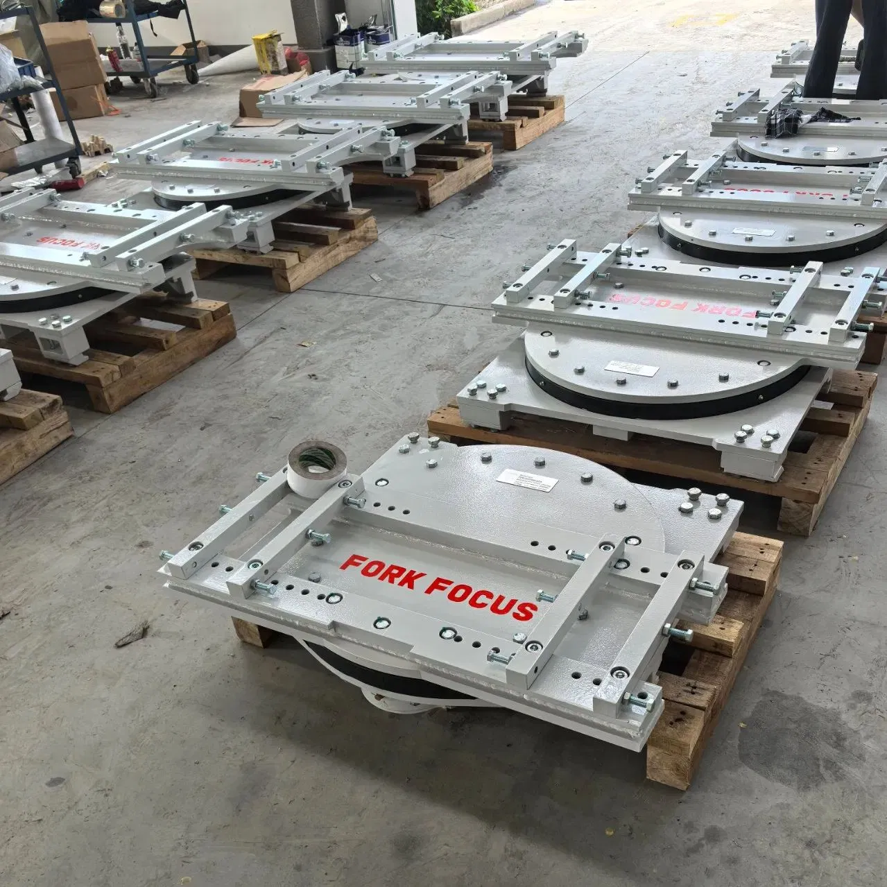 Forklift Attachment Forklift 360 Degree Rotator Clamp with Capacity of 0.2-12t