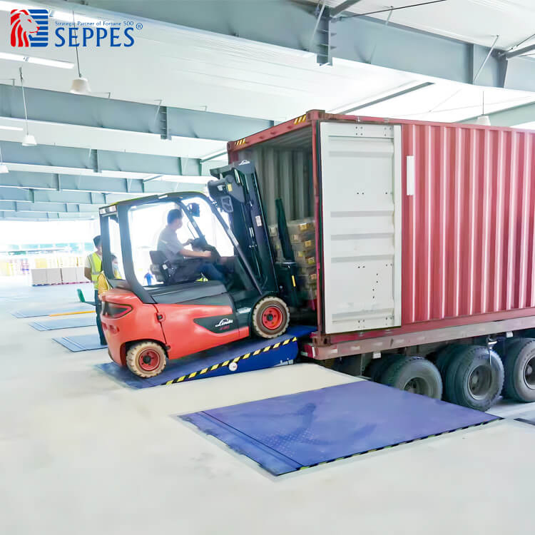 High Load Capacity 8t/10t Loading Lifting Equipment Hydraulic Dock Leveler for Logistics