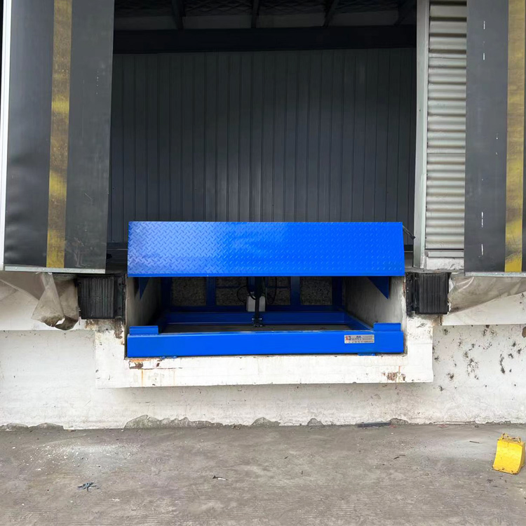 Intelligent Operation Telescopic Type Hydraulic Dock Leveler with Strong Load 10ton for Cold Storage