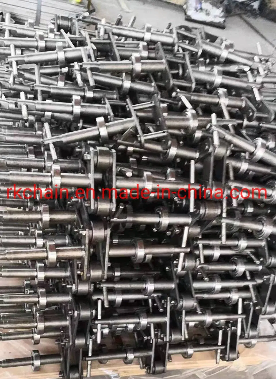 Shaft Drive Roller Chain Conveyor for Industrial Equipment