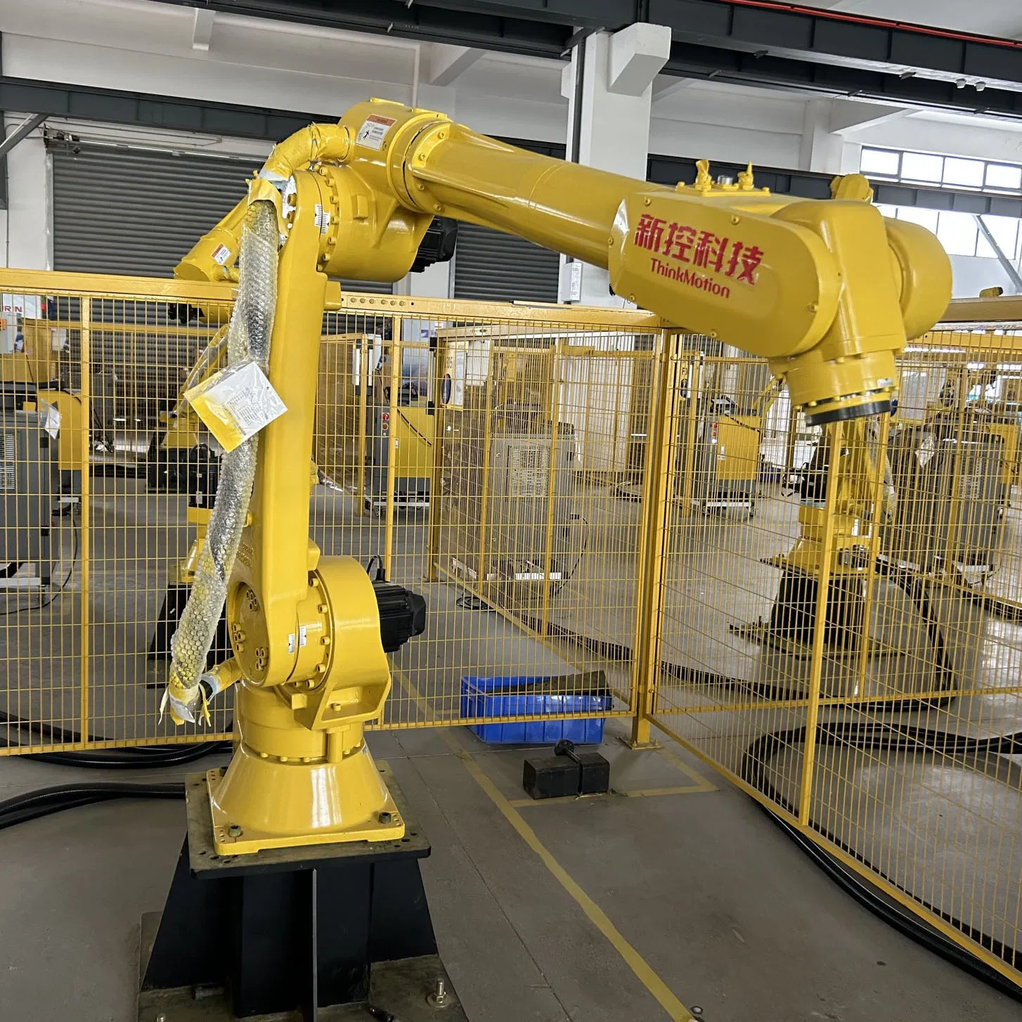 Smart 6 Axis Welding Robot for Optimized Material Handling Tasks