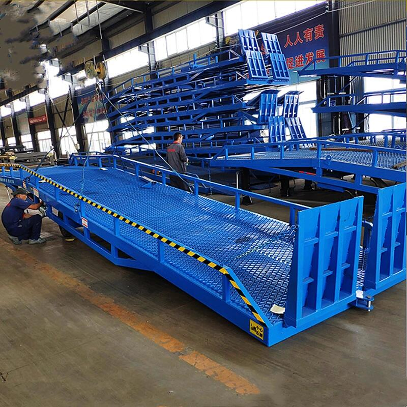 Heavy Duty Truck Forklift Yard Hydraulic Movable Mobile Loading Dock Ramp