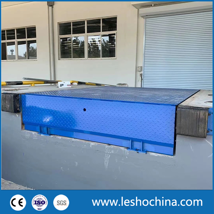 Loading Dock Leveler Size and Capacity Customizable for Loading and Unloading Use