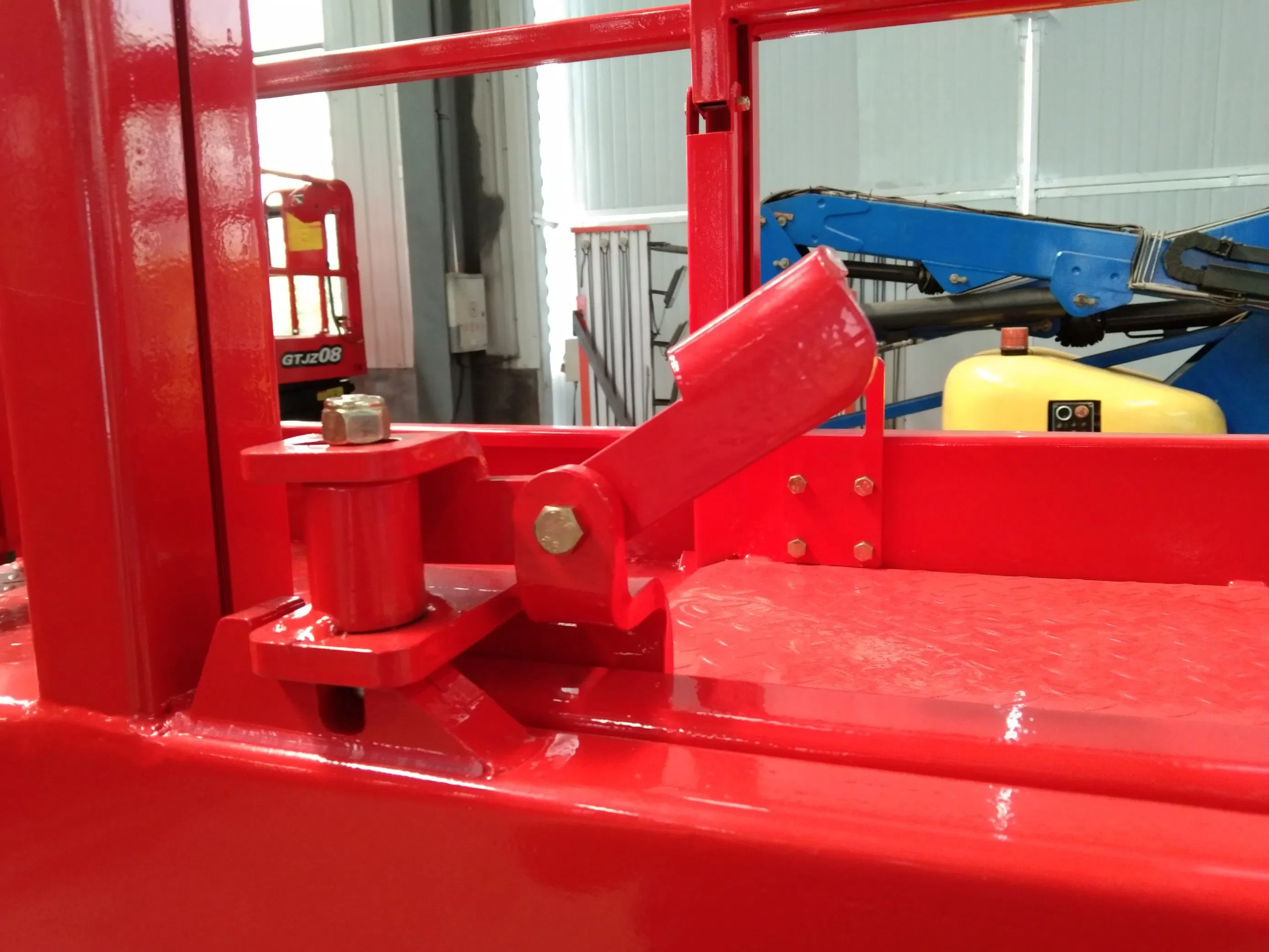 Rise 8 Meters Load 230kg Mobile Scissor Lift Platform with CE Certificate