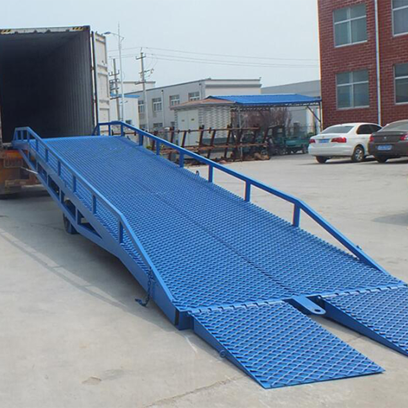 6t-15t Heavy Duty Manual Towable Hydraulic Lift Leveler Loading and Unloading Platform Yard Container Truck Loading Mobile Dock Ramp