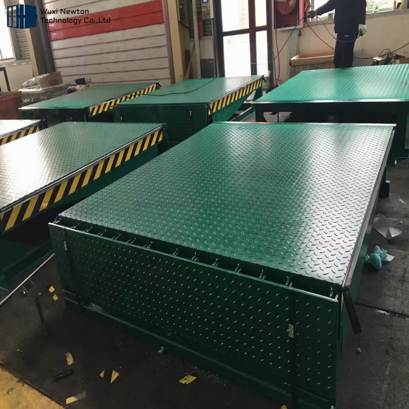 Docking Lifting Customized Sizes Dock Leveler Hydraulic Dock Leveller for Sale