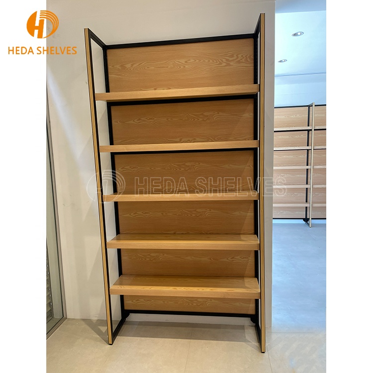 Gondola corner shelves