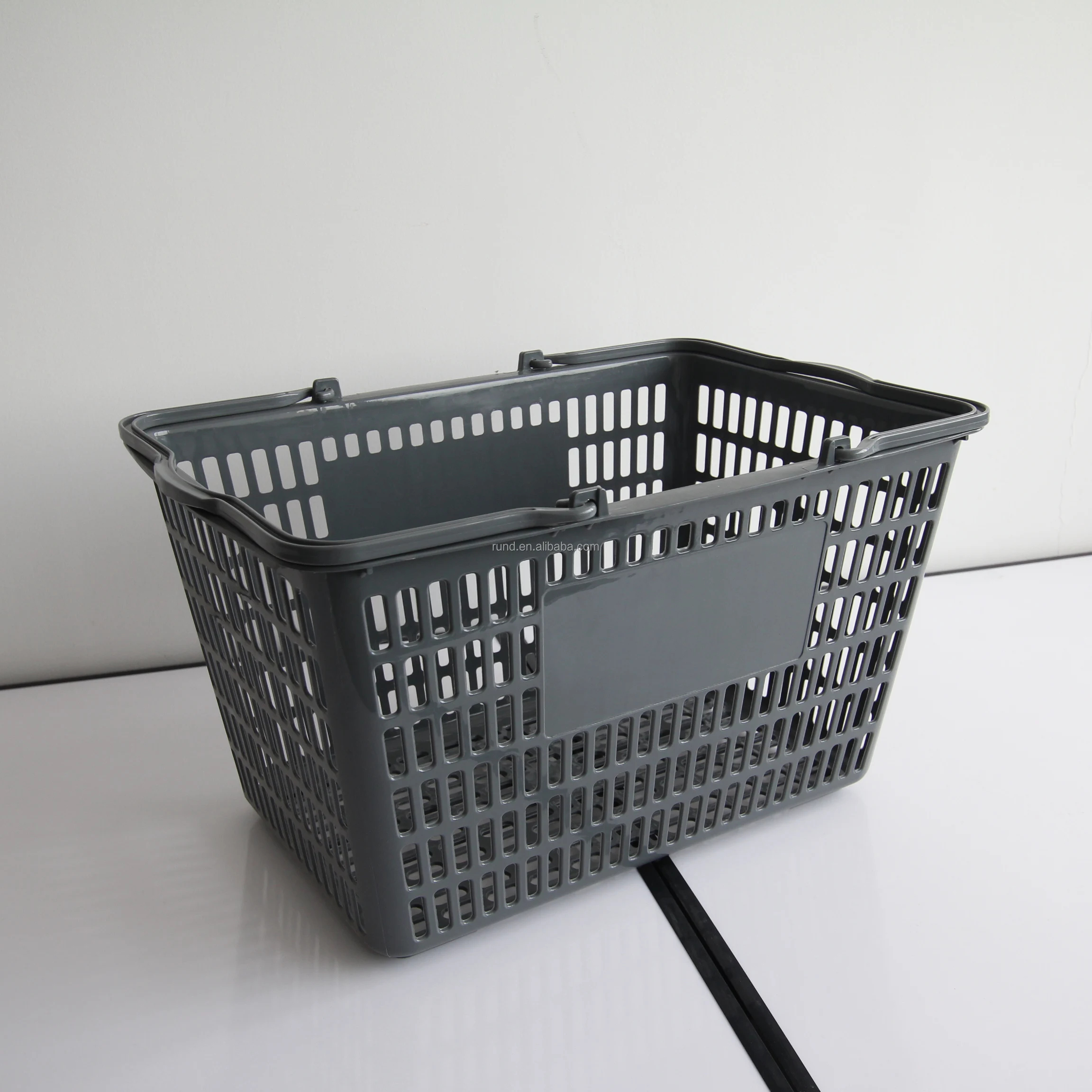20L Supermarket PP Material Plastic Shopping Basket for Daily Use