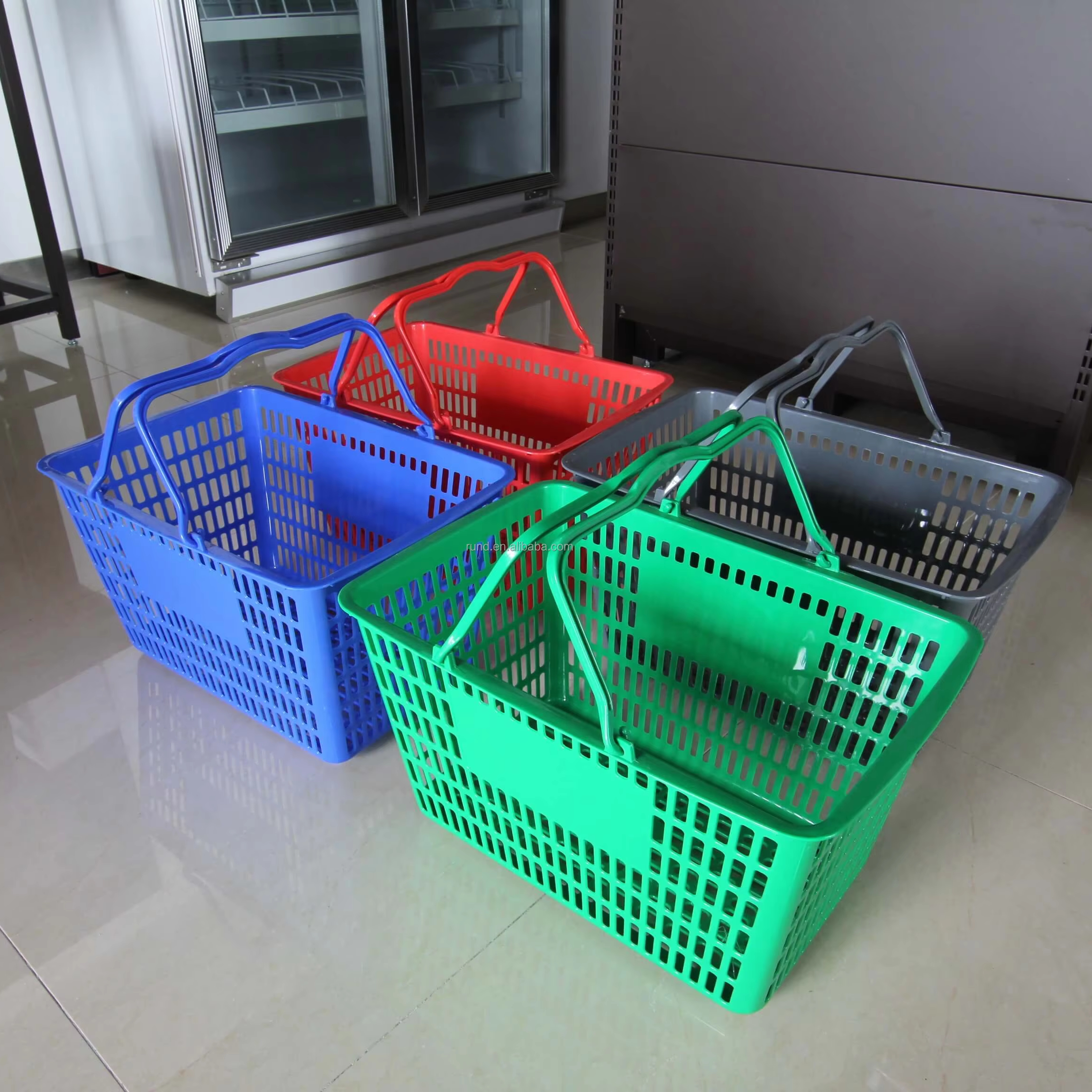 RD 01 Supermarket Shopping Hand Basket PP Material with Metal Construction for Mall Use
