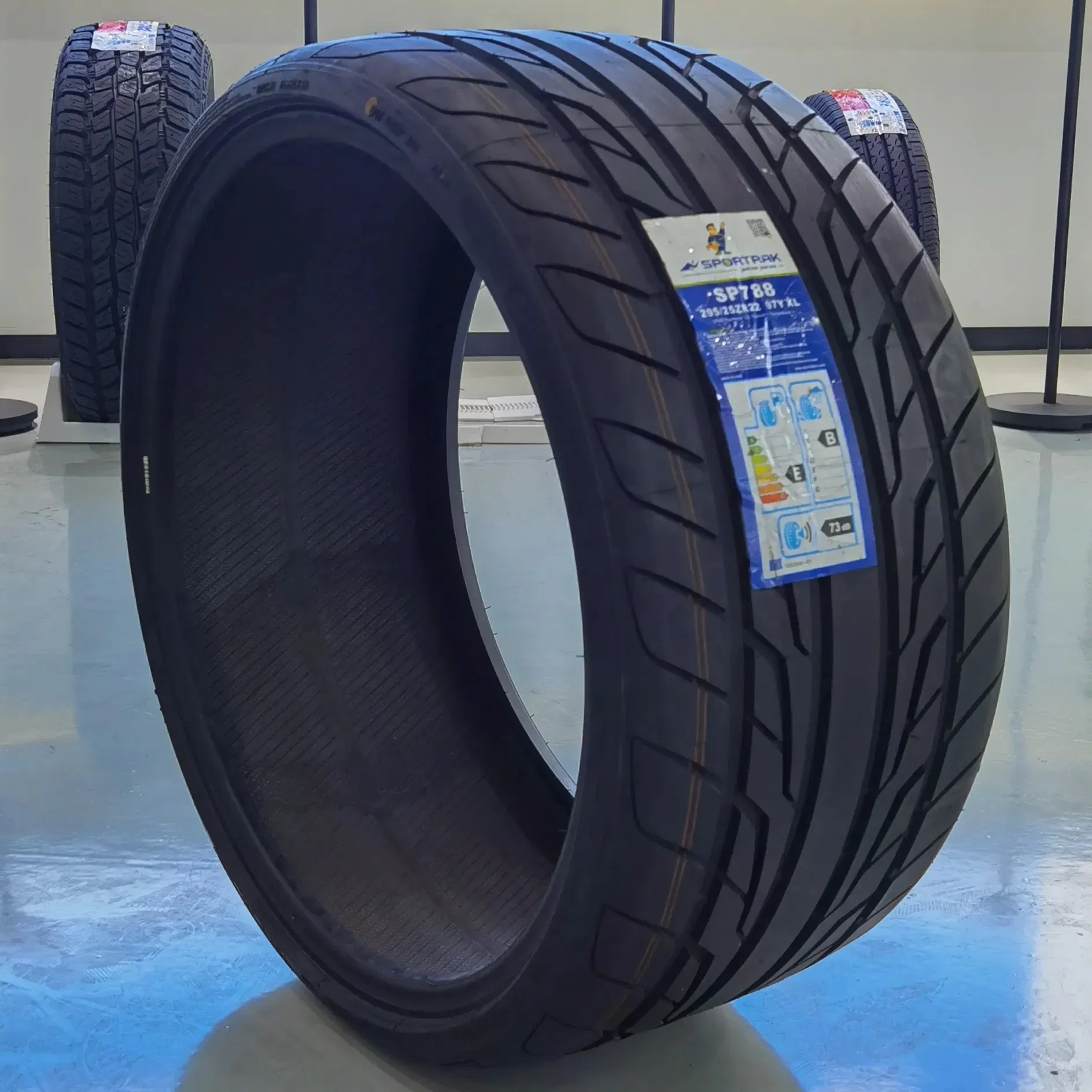Sportrak PCR H/P, UHP, Van, H/T, a/T, M/T, R/T, Taxi, Racing, Run-Flat, 175/70r13 175/65r14 205/70r15 195/50r16 195/65r15 New China Passenger Car Tires