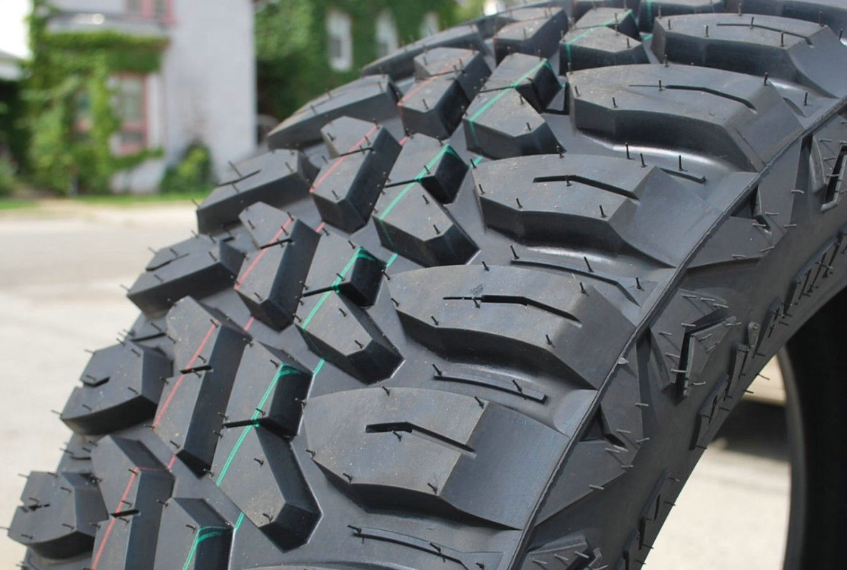 Haida High Performance Chinese Tyres: PCR UHP for Racing/Sport, SUV 4X4 Mt/Mud, Passenger Car All Season (245/45ZR19, 265/70R16, 195/65R15)
