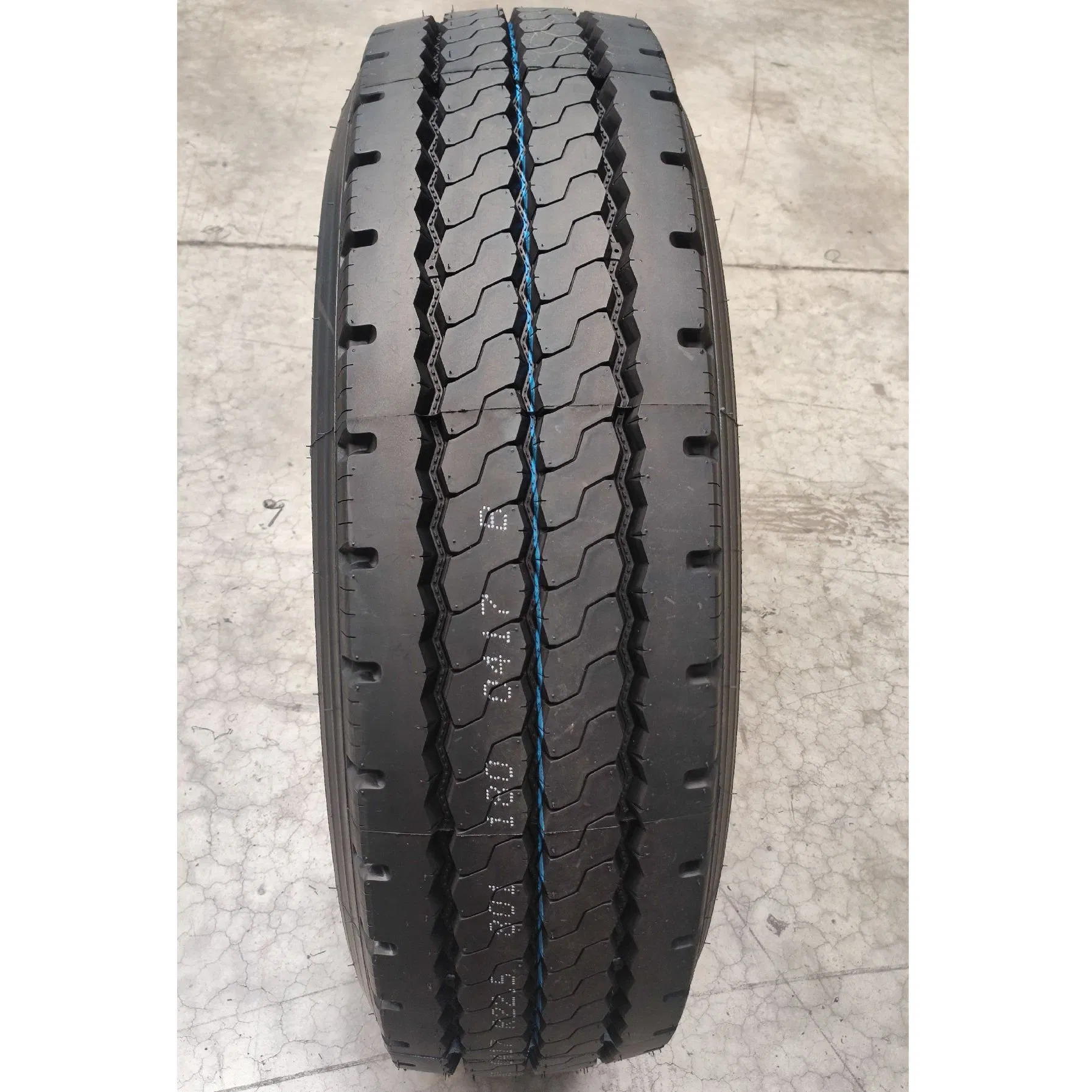 Truck Tire and Tyre 385/65r22.5 and 425/65r22.5 Low Profile for European Style Trucks, Trailers, and Tractor Units.