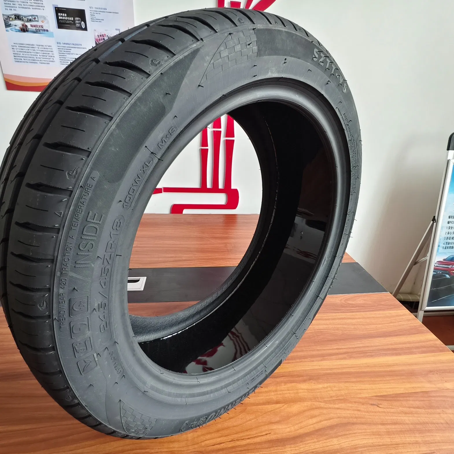 Brand Car Tyres, High-Performance Puncture-Resistant Self-Repair Tyres 235/60r18 Passenger Car Tyres, Car Tyres, New Car Tyre Prices