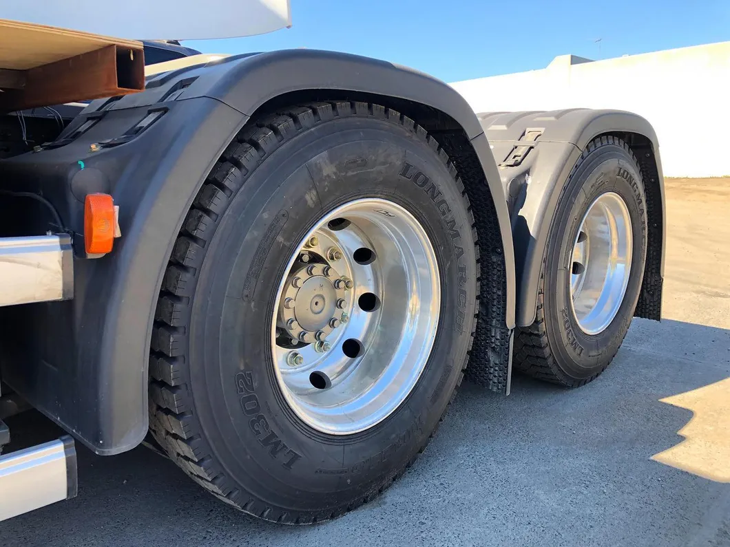 Fuel-Efficient Truck Tires