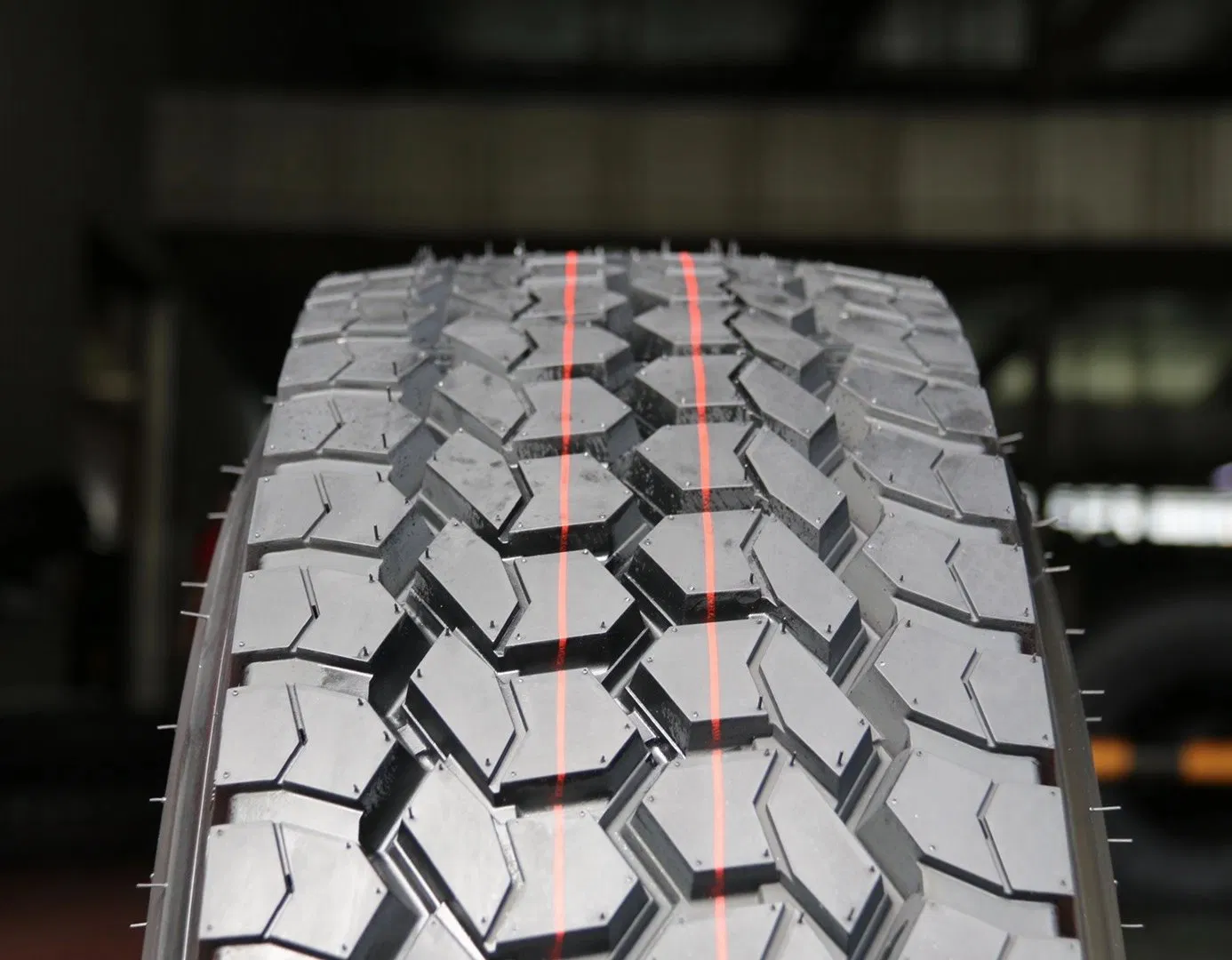 DOT/ECE Approved China Tyres Factory Wholesale All Steel Radial Heavy Duty Dump Truck Tires, TBR Tyre, Low Profile Bus Trailer Tire 245/70r19.5 265/70r19.5