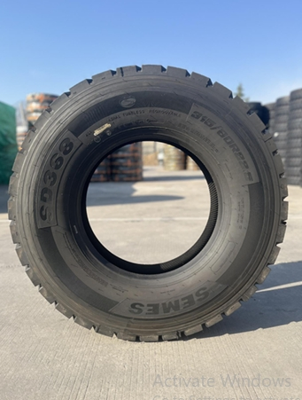 Fuel-Efficient Wholesale Customized Size 315/80r22.5pr20 SD368 Truck &amp; Bus Tyre