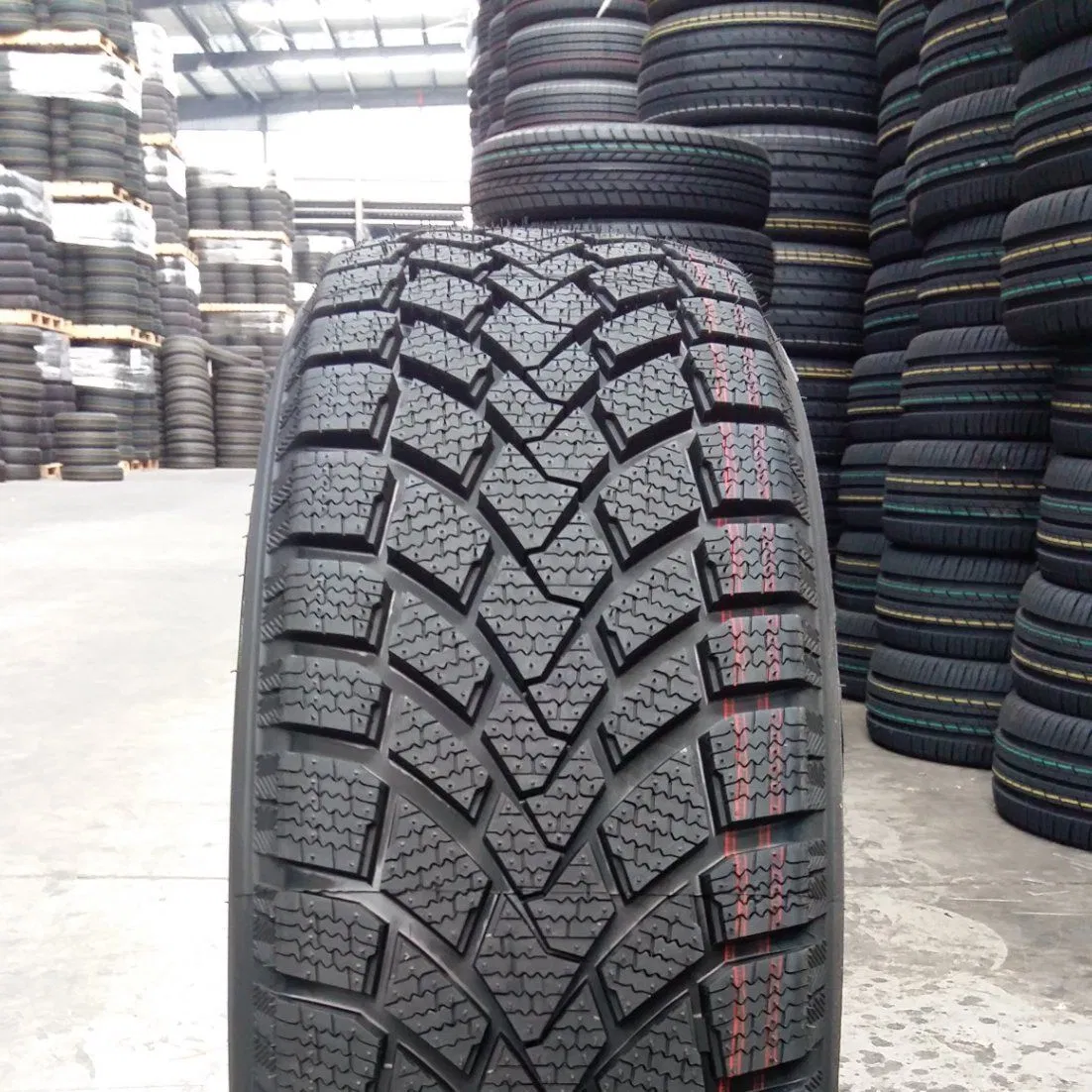 Haida Passenger Car Winter Tire China Radial Snow Run Flat Pneu 165/70r13 175/70r13 165/70r14 PCR SUV ATV Van All Terrain Mud Truck Tyre Llantas with Gcc Saso