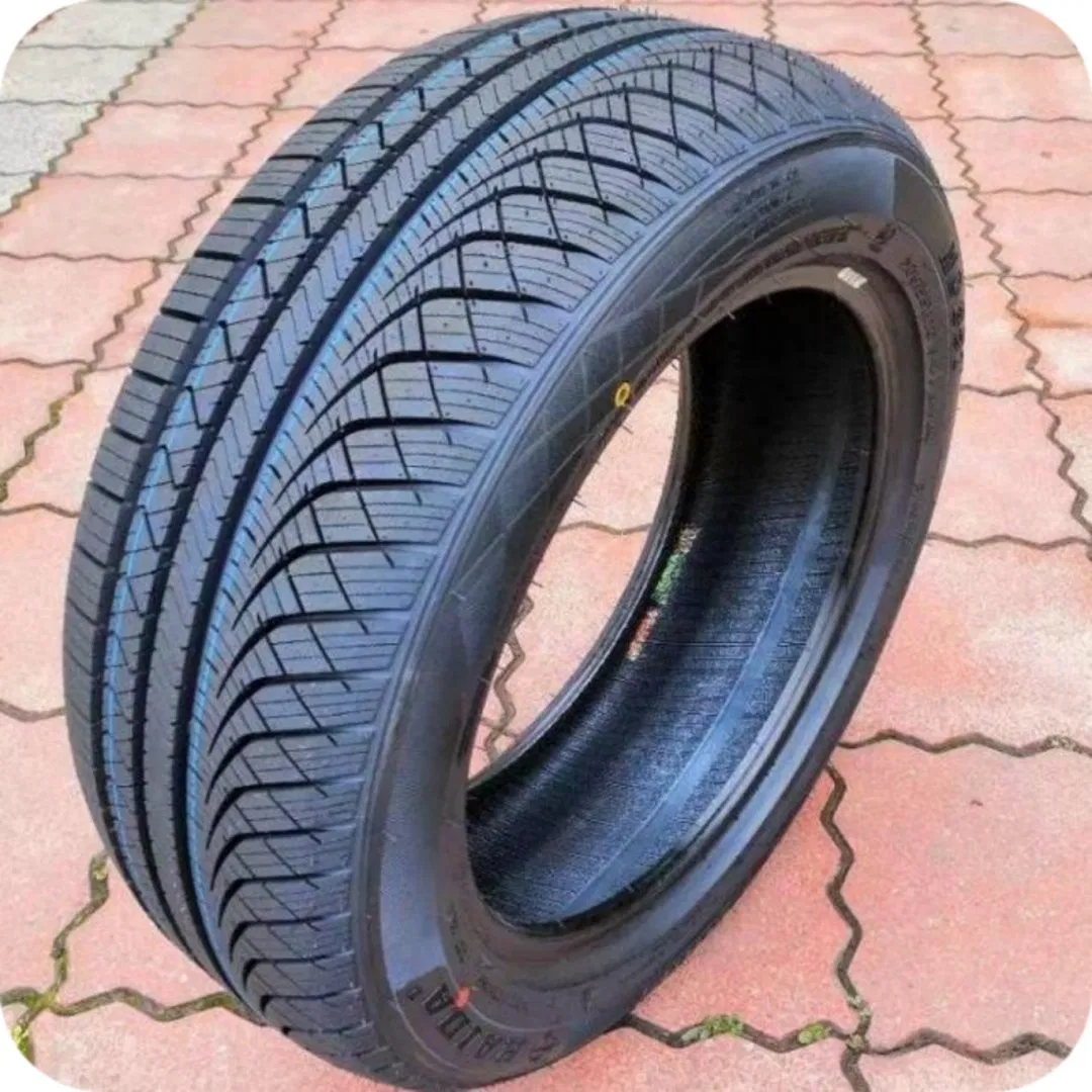 PCR Passenger Car Tire, Radial Car Tyre, All-Terrain Tires, High Speed Tire, Run-Flatop. Quality Natural Rubber 16inh 17inh PCR Tire Long Mileage. Tubeless Tyre