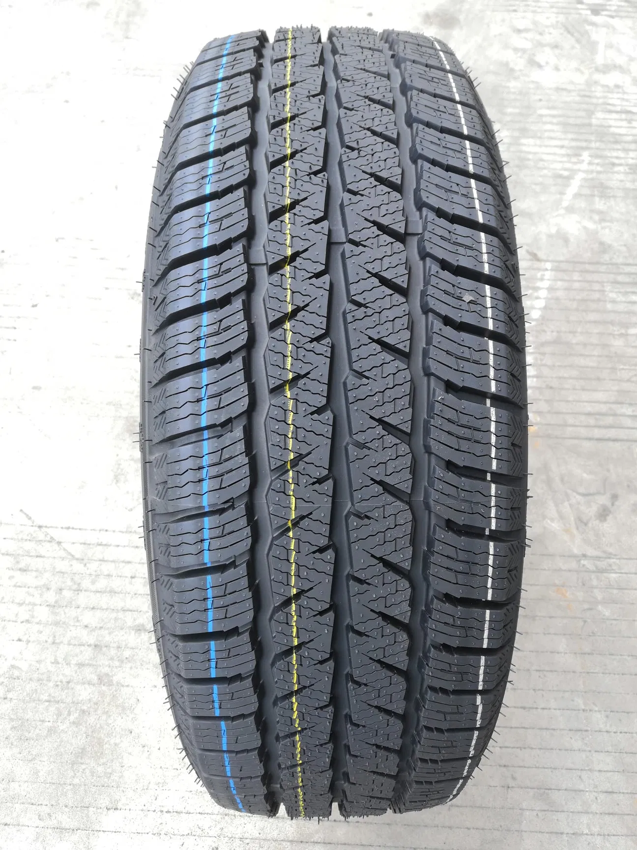 Studded Stud Tires Passenger Car Tyre Winter Snow Tires