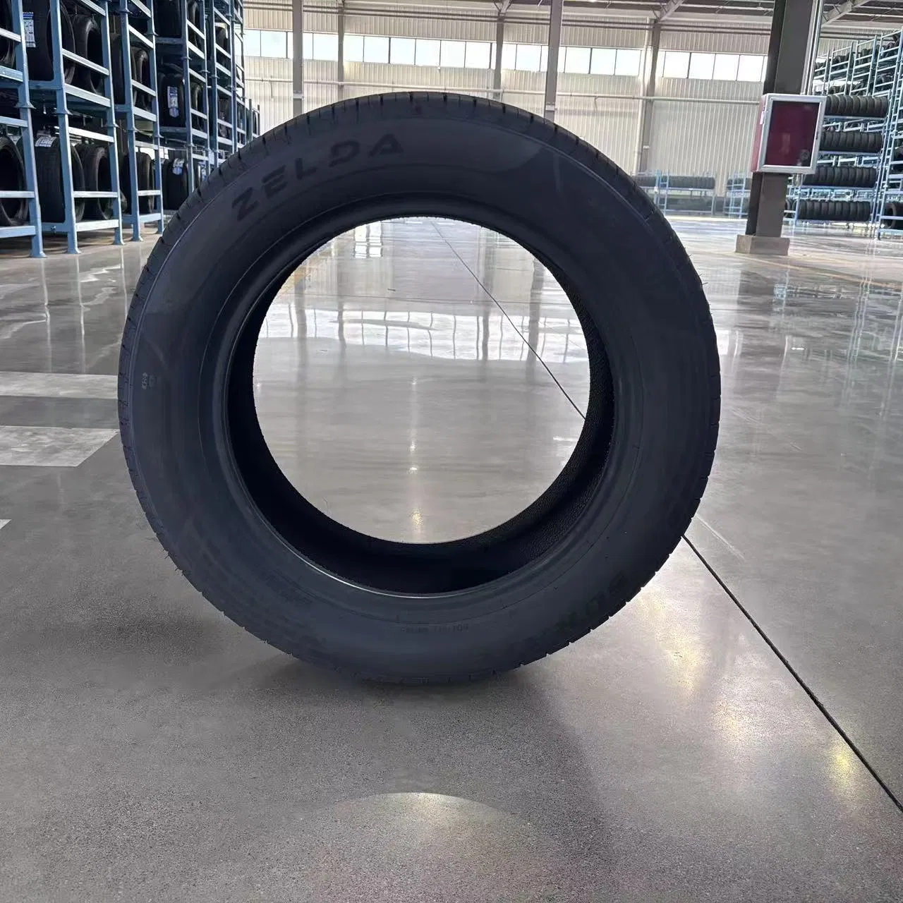 Budget-Friendlyhp Tire 155/65r13~235/65r16 Car Tire - Wear-Resistant &amp; Fuel-Efficient for Daily Commuting