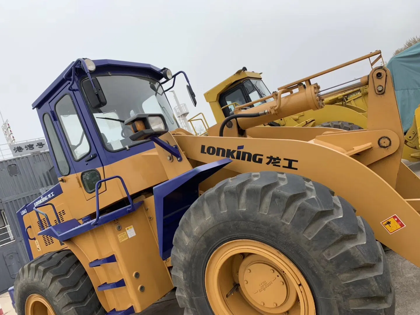 High-Performance 20.5r25 23.5r25 Radial OTR Tyre for Loaders and Dozers