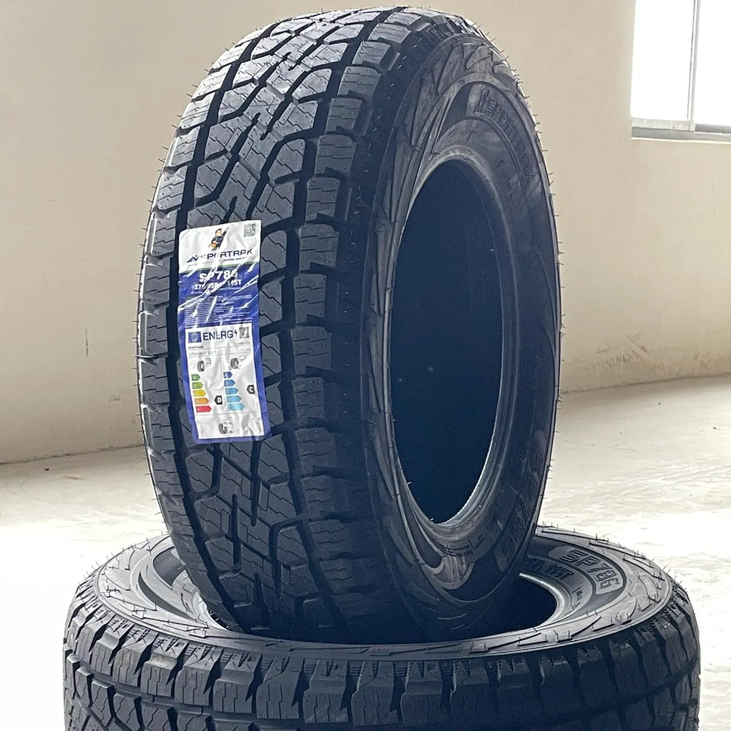 Sportrak PCR H/P, UHP, Van, H/T, a/T, M/T, R/T, Taxi, Racing, Run-Flat, 175/70r13 175/65r14 205/70r15 195/50r16 195/65r15 New China Passenger Car Tires