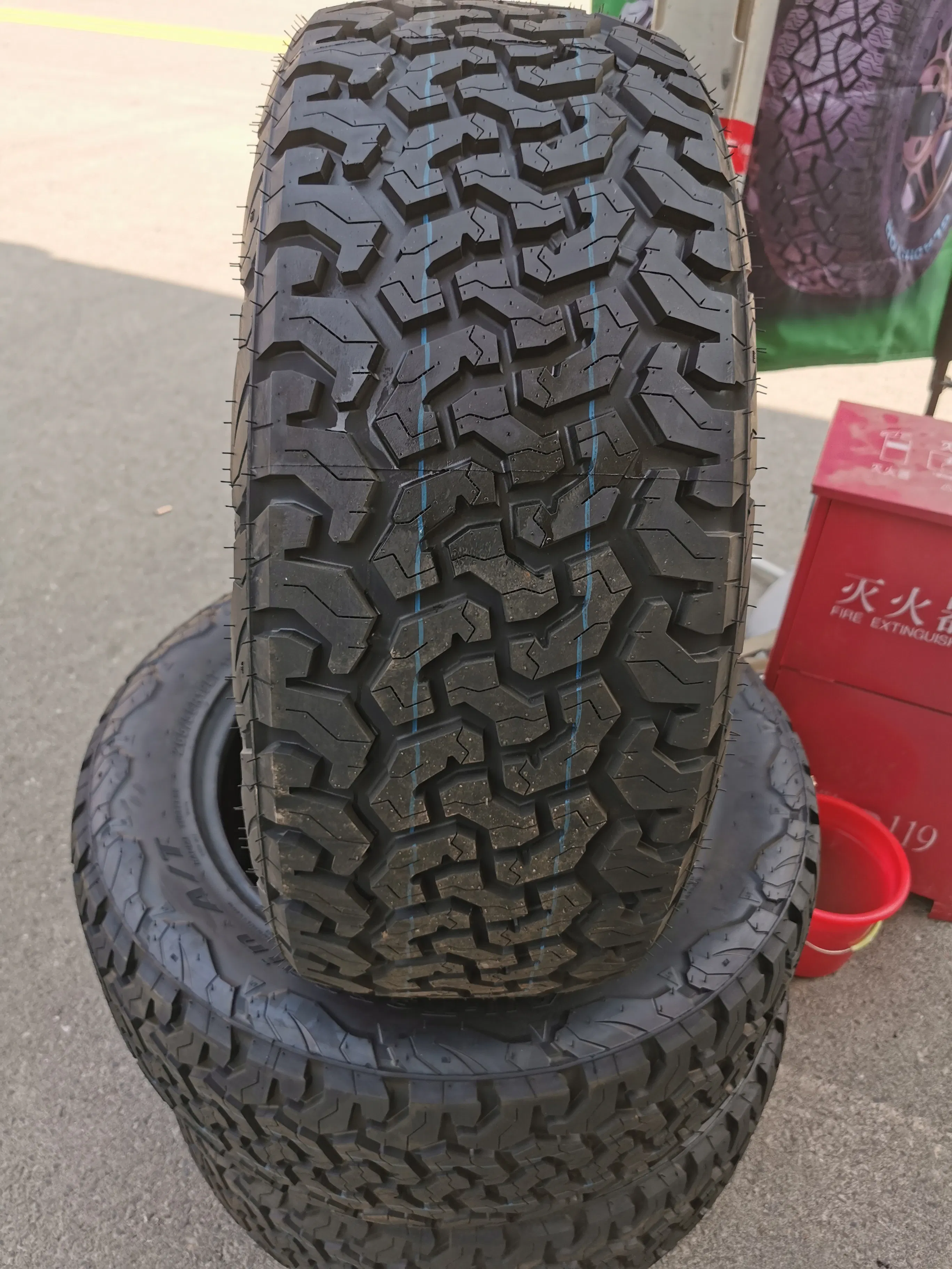 Low Prices Wholesale Manufacture R12 R13 R14 R15 R16 R17 R18 PCR Passenger Car Tires