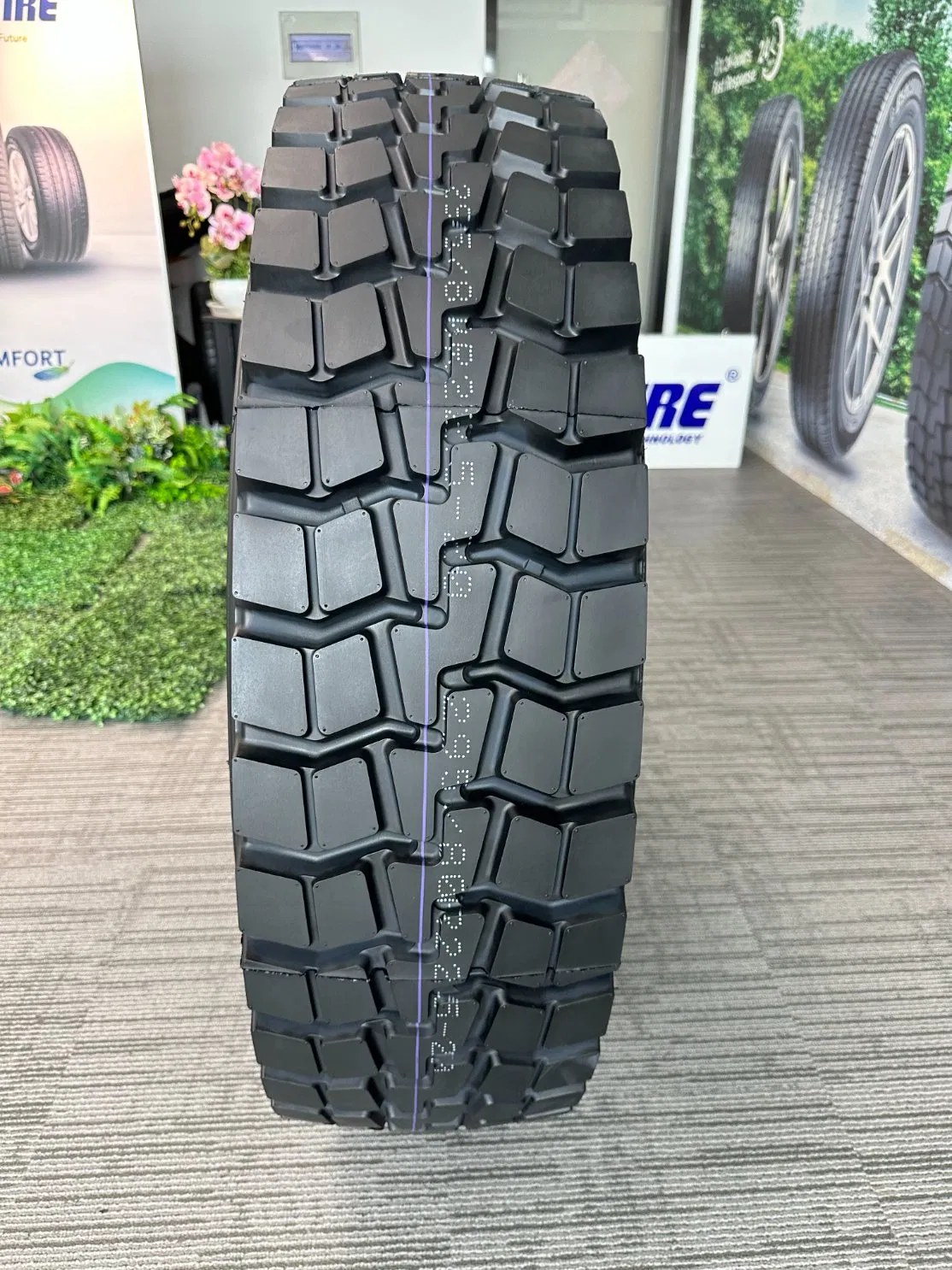295/80r22.5 Gencotire Steel Radial High Performance Natural Rubber Tire Supplier/Factory Durable Heavy Duty Tire TBR PCR OTR Truck and Bus Tire