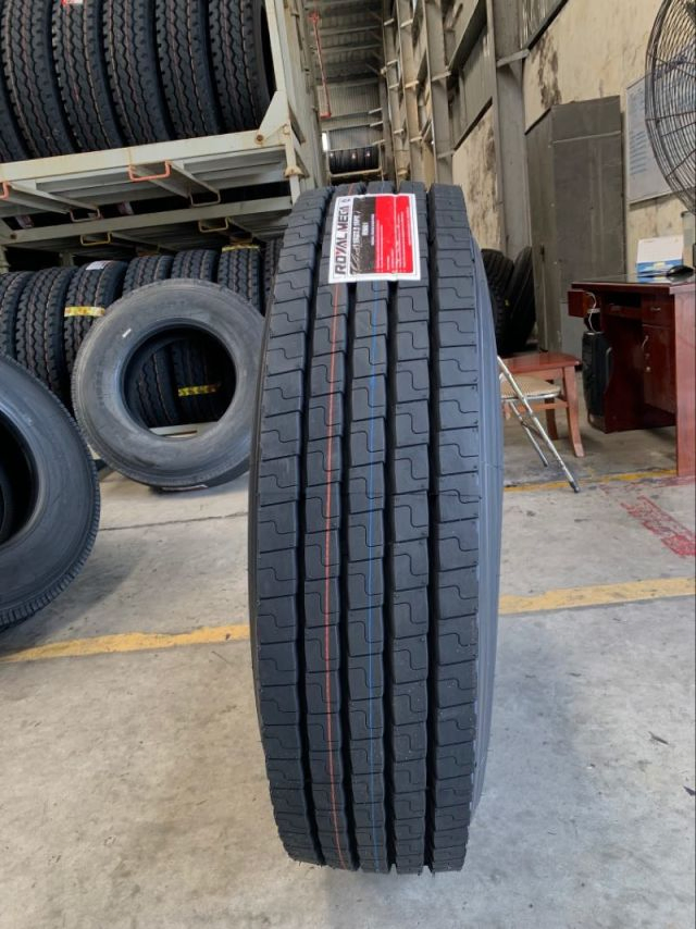 Heavy Duty Dump Commercial Semi Low Profile Truck Tire in Vietnam 20 Inch 22.5 19.5 295/75/22.5 11r22.5 11r 245 10.00X20 315 Drives Truck Tires to USA on Sale