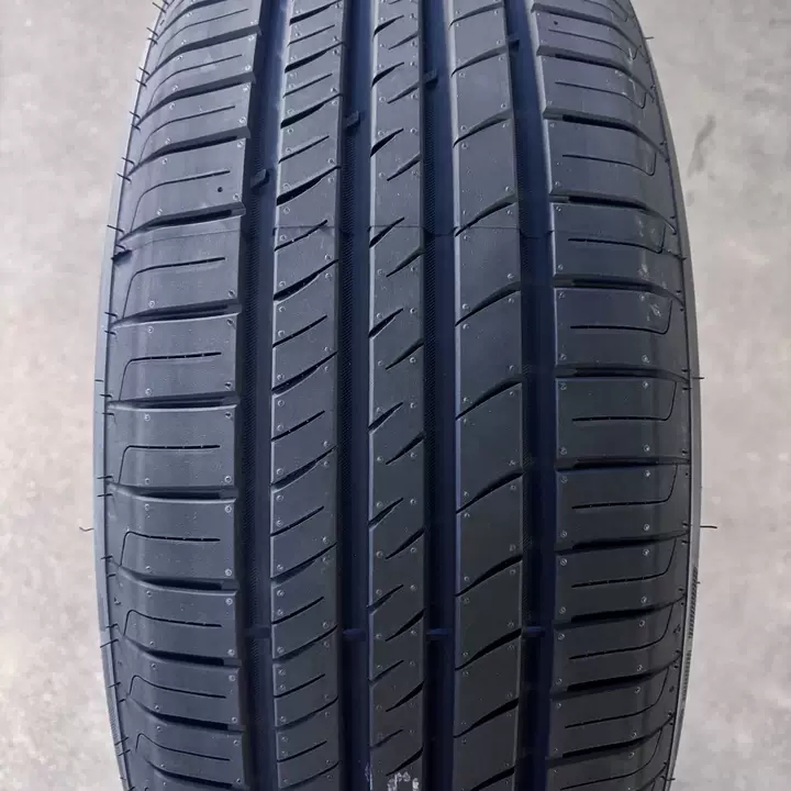 Budget-Friendlyhp Tire 155/65r13~235/65r16 Car Tire - Wear-Resistant &amp; Fuel-Efficient for Daily Commuting
