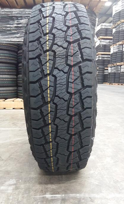 Chine Factory Competitive Price Cheap PCR Passenger Car Taxi HP UHP Low Pressure Low Profile Tires 255/55r19