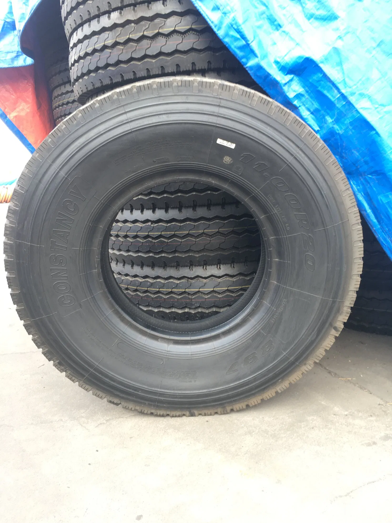Constancy Brand Truck Tyres 11.00r20 Pattern 897 OEM Quality TBR Tires Commercial Vehicle Fuel-Efficient All-Steel Design Low MOQ