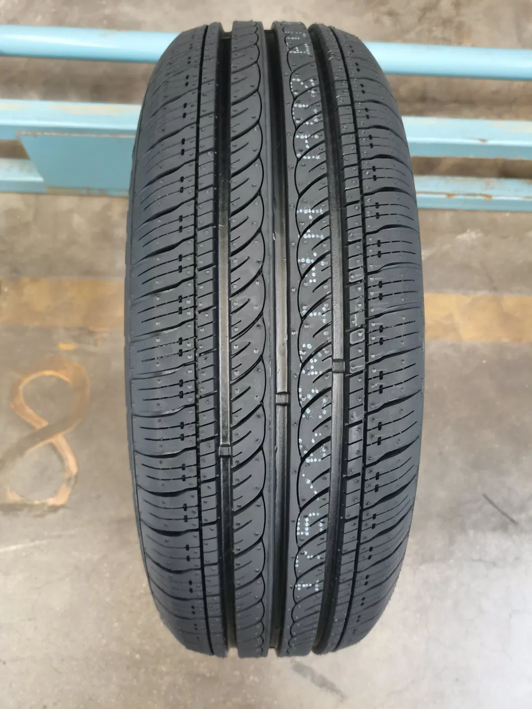 H202 Tire Pattern