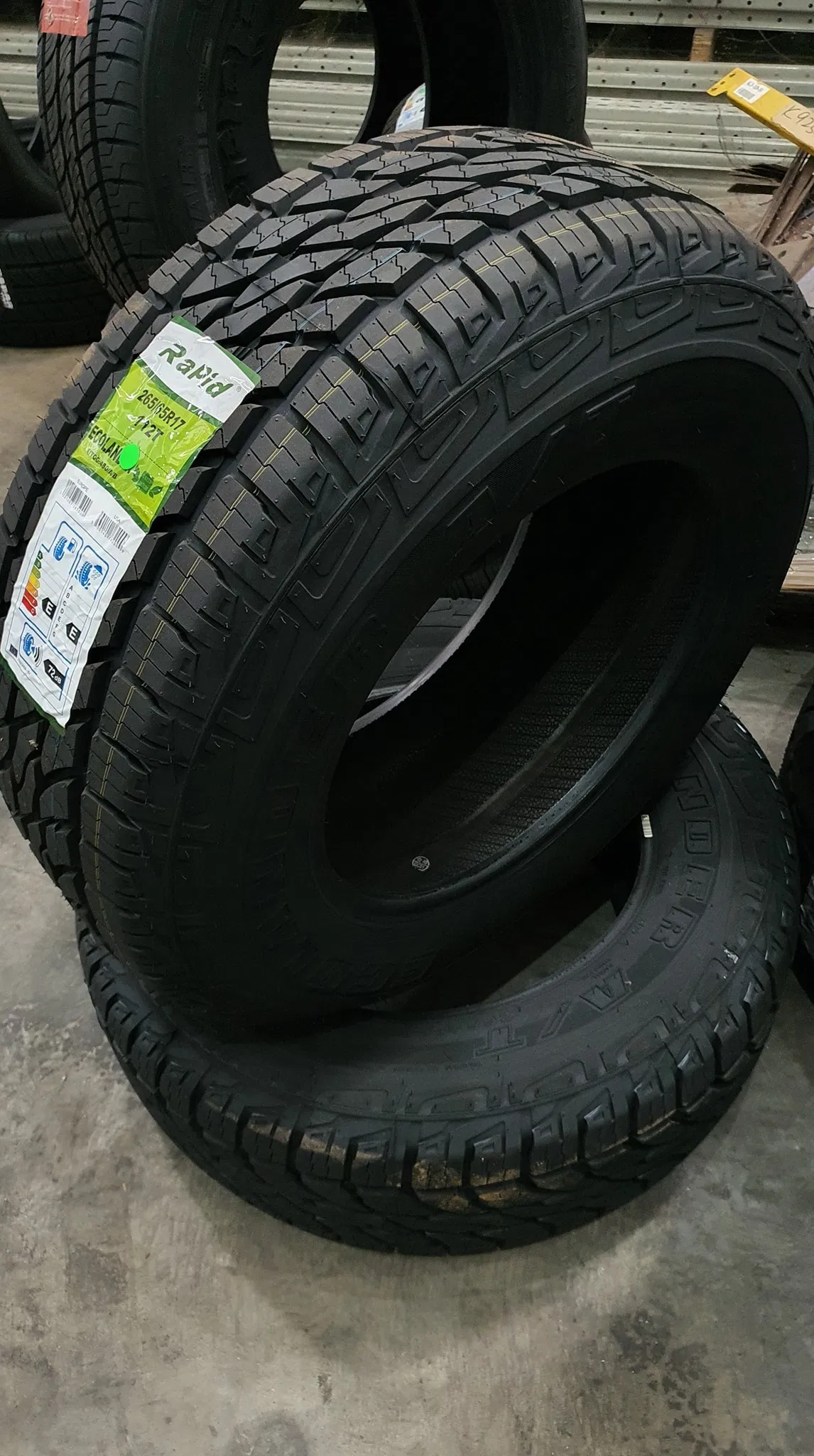 China Radial Snow Winter PCR Passenger Car Tyres SUV Summer Sport 215/55/17 235/55/18 205/50/17 205/55/16 235/45/18 Run Flat 225/45zrf17