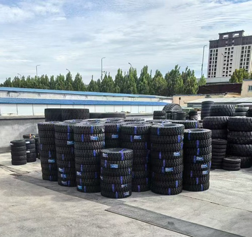 Desert Tyre/Wheel for Construction/Mining Machine/Port/OTR Vehicles E-7A