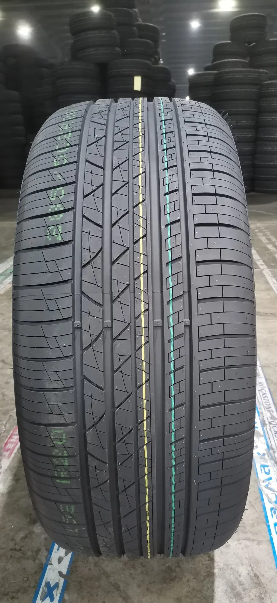 Touring All Season New Car Tires P205/70r15 P215/70r15 P215/75r15 100, 000 Kms Mileage Wholesale Car Tire