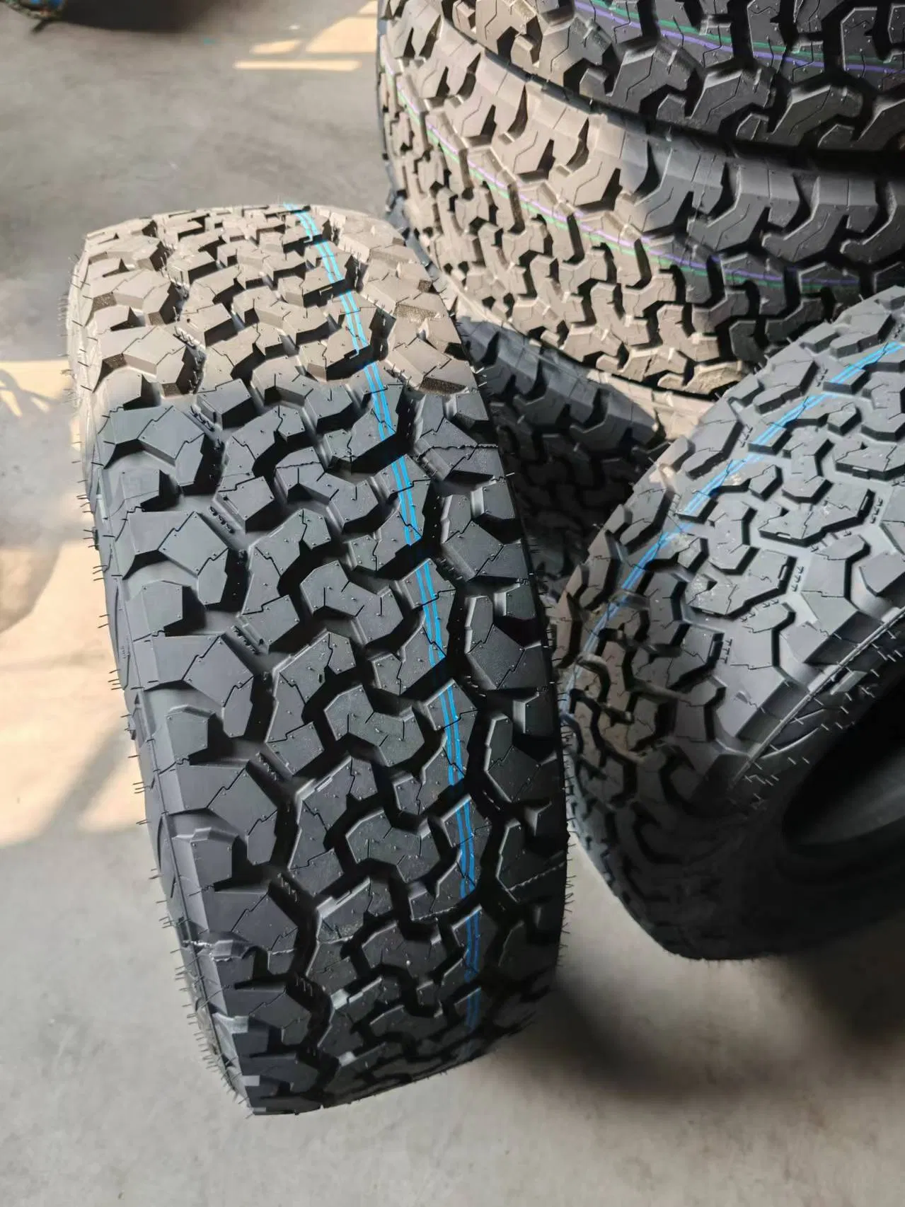 off-Road Tyre Dealers Passenger Car All Terrain 4X4 Radial PCR Tyre