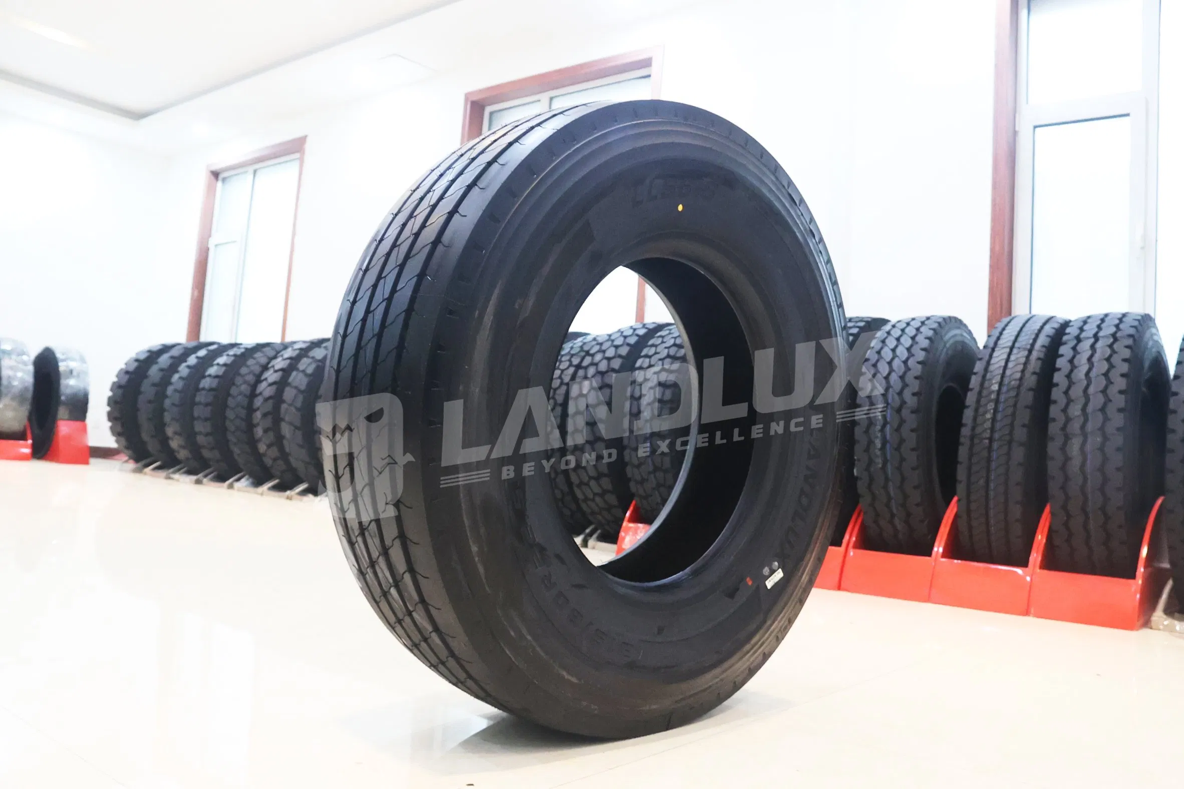 11r 22.5 285/75/24.5 295/75r22.5 Landlux Double Coin Brand Bulk Tire for Cars Heavy Duty Semi Low Profile Trailer Drive Steer Wholesale Truck Tire 295/75/22.5